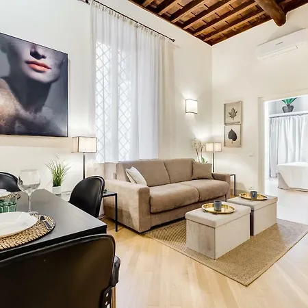 Trevi Chic House Apartman *