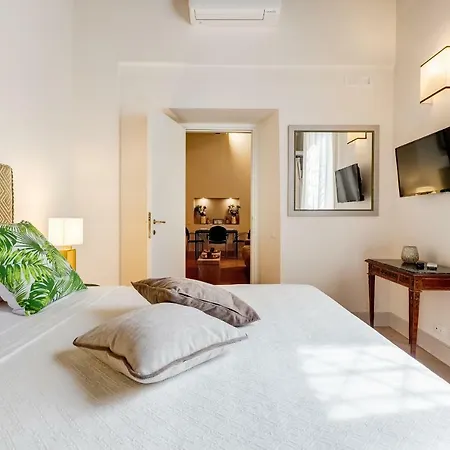 Trevi Chic House