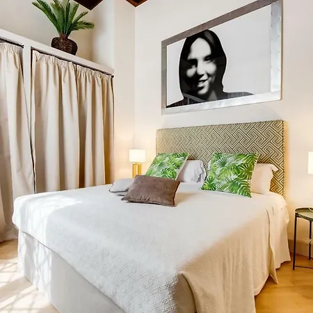 Trevi Chic House アパート *