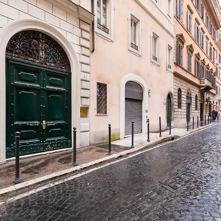 Daire Trevi Chic House Roma